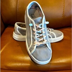 Hey Dude Karina slip on canvas sneaker, size 39 (8). EUC.